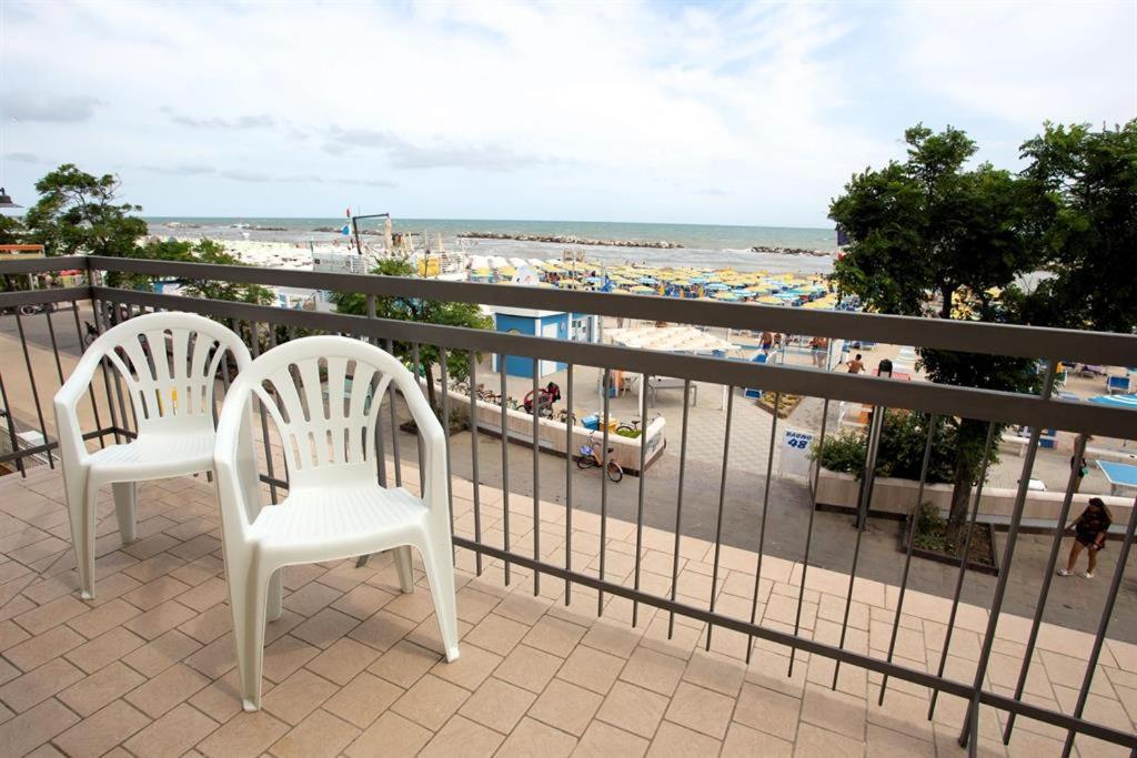 Hotel Ideale Mare Bellaria-Igea Marina Exterior photo